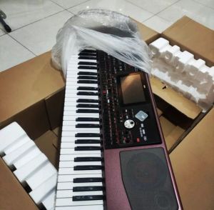 Authentic Korg pa 1000 Keyboard