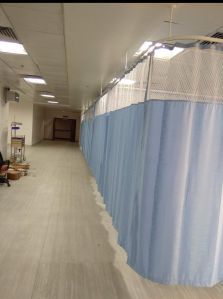 Hospital partition screen