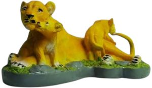 LION WITH FAMILY STATUE