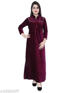 Ladies Plain Velvet Nighty