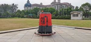YT-X9 Ride On Scrubber Dryer