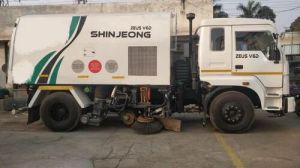 truck mounted road sweeper