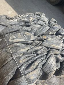 Italy 3 Piece Cutting Tyre Scrap