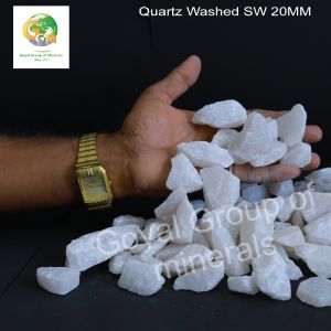 20mm Snow White Washed Quartz Grits