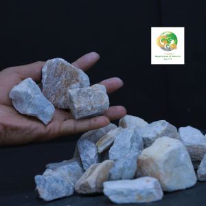 50 Mm Semi Washed Quartz Grits