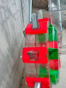 Plastic Hand Pushed Single Box Seeder