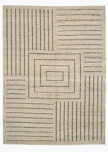 Loom Knotted Geometrical Carpet