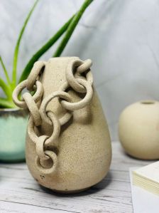 CERAMIC OVAL RING VASE