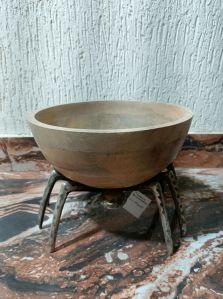 Wooden Bowl on Aluminium Spider
