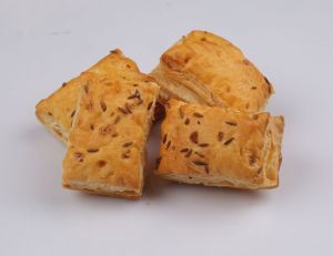 Khari Jeera Puff