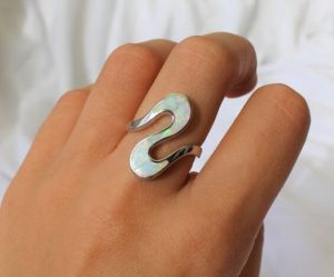 Ladies Opal Ring