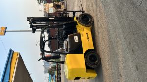 GODREJ FORKLIFT