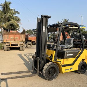 VOLTAS FORKLIFT