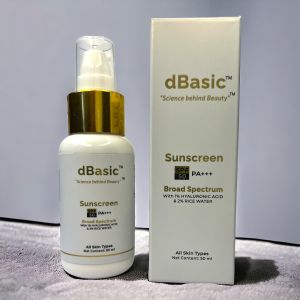 dBasic Sunscreen Board Spectrum SPF 50 PA+++
