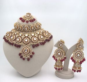 artificial handmade jewelery