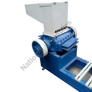 Pet bottle shredder machine