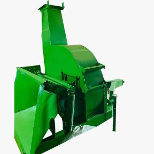 Tractor Mounted Wood Chipper With Production Capacity 2.5-Ton To 3-Ton Output Per Hour