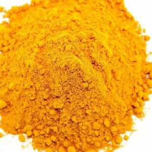 yellow turmeric powder