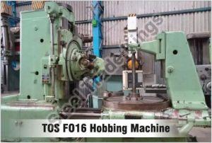 TOS FO 16 Gear Hobbing Machine
