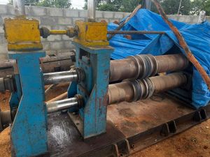 metal slitting machine.