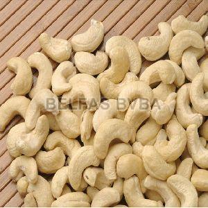 raw cashew nuts