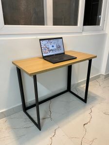 Foldable Laptop/study Table (A002)
