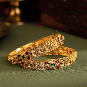 Kundan Bangles