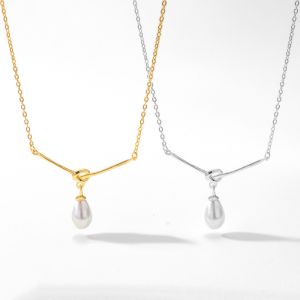Pearls Pendant Necklace