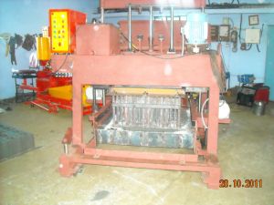 Double Vibrator Egg Laying Solid Block Making Machine