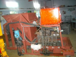 Double Vibrator Egg Laying Solid Block Making Machine