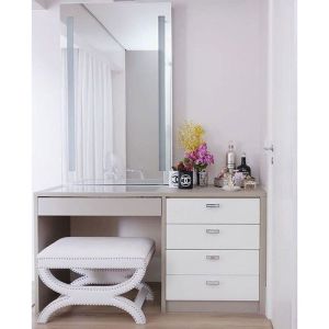 Modern Dressing Table