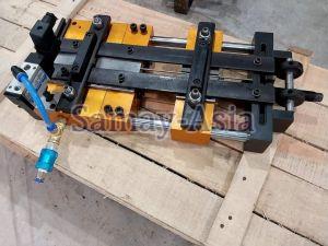 PNEUMATIC FEEDER FOR NARROW STRIPS