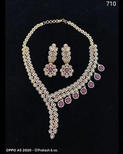 Ladies Fancy Necklace Set