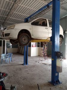2 Post Car Lift