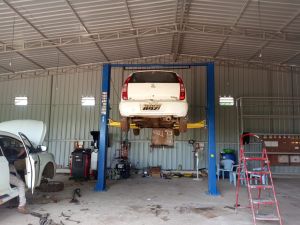 2 Post Car Lift