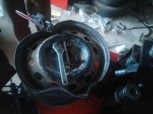 Rim Strightning Machine