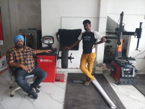 Wheel Balancer For Car and LCV