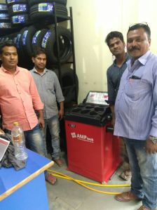 Wheel Balancing Machine