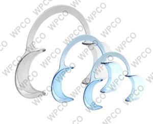 Cheek Retractor