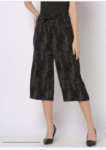 Women Capri