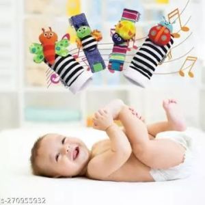 Rattle socks for kids