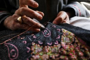 hand embroidery shawls