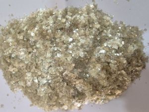 Pure white mica small flakes