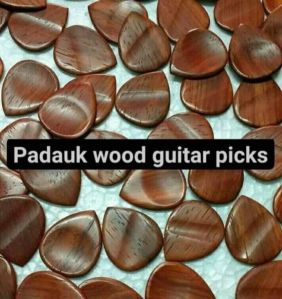 WOODEN GUITAR PICK