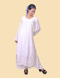 White Aline Muslin Chikankari Kurta