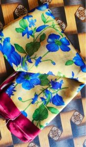 Ladies Floral Print Soft Polyester Saree
