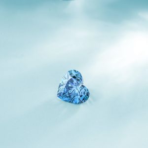 blue vvs1 heart shape polished diamond