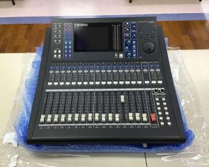 New Yamaha LS9-16 16-Input Digital Mixing Console