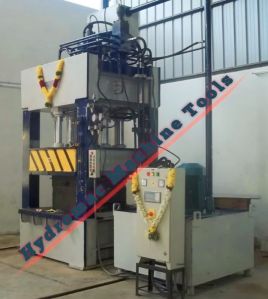 Kitchen Sink Manufacturing Machine