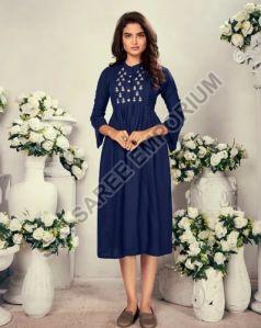 Ladies Designer Embroidery Rayon Kurti